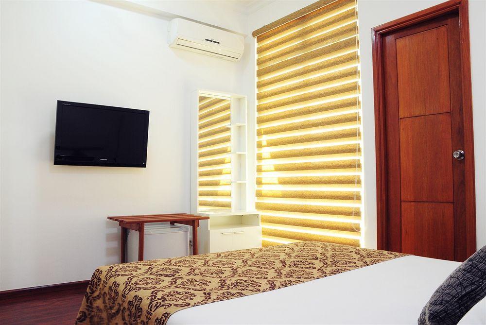 Holidaymakers Inn Hulhumale Exterior photo