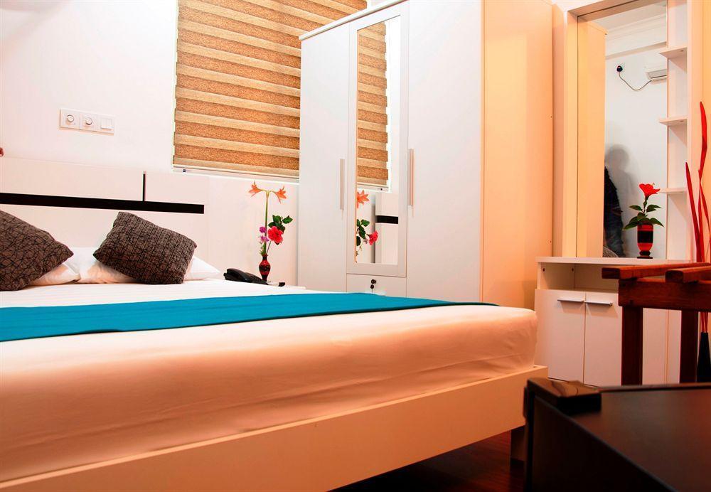 Holidaymakers Inn Hulhumale Exterior photo